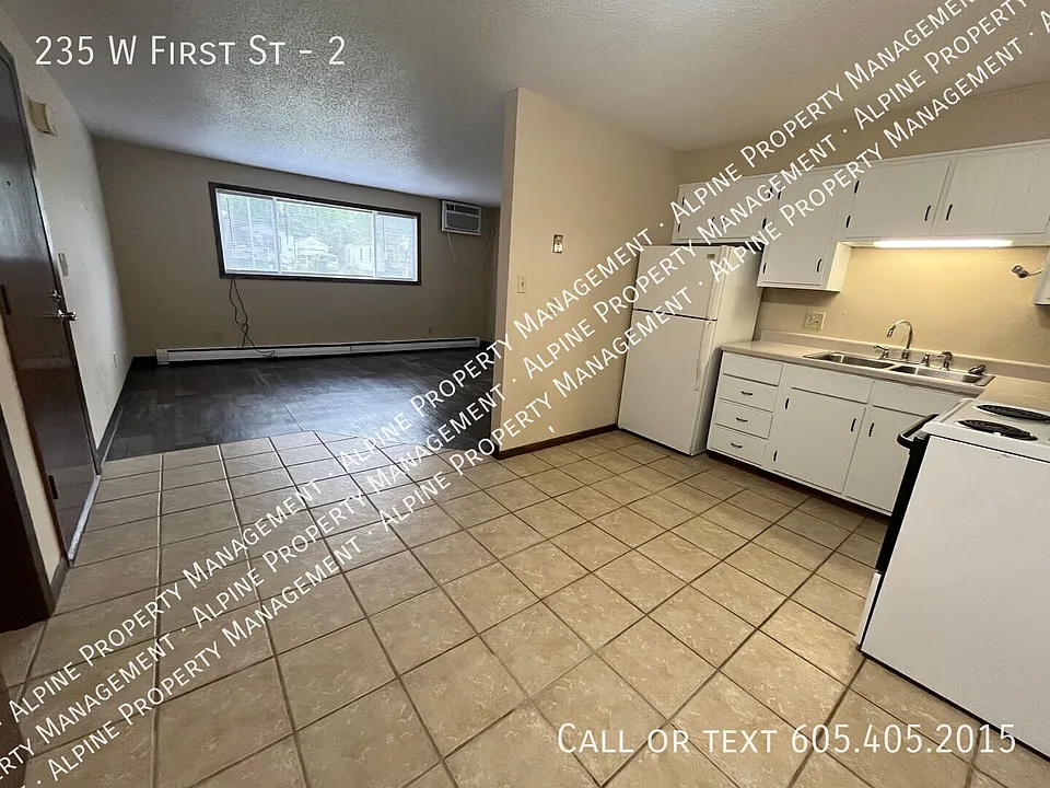 235 W 1st St #2
