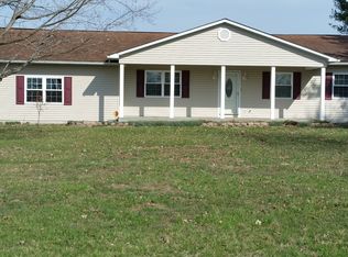 2205 Old Creal Springs Rd, Marion, IL 62959