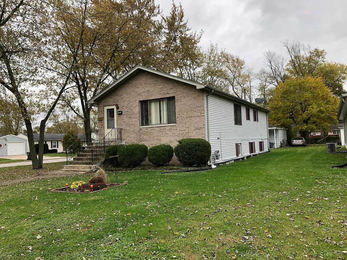 38 E Center St photo 1