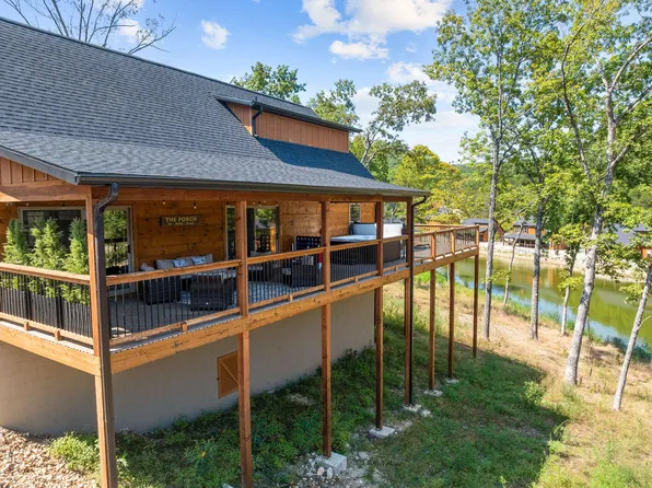 321 Campfire Pass, Hollister, MO 65672