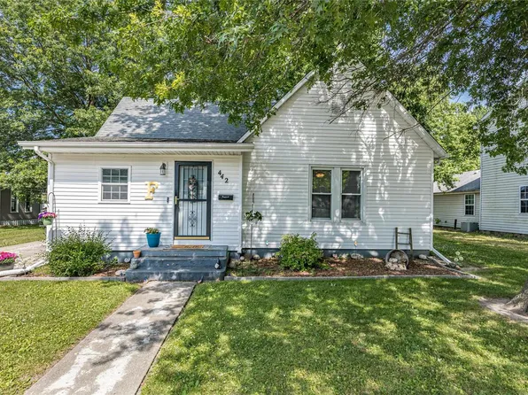 442 S Church St, Virden, IL 62690