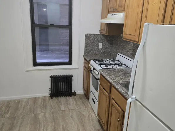 9411 Fifth Avenue image 1 of 6