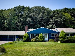 58 Deer Track Ln, Hillsdale, NY 12529