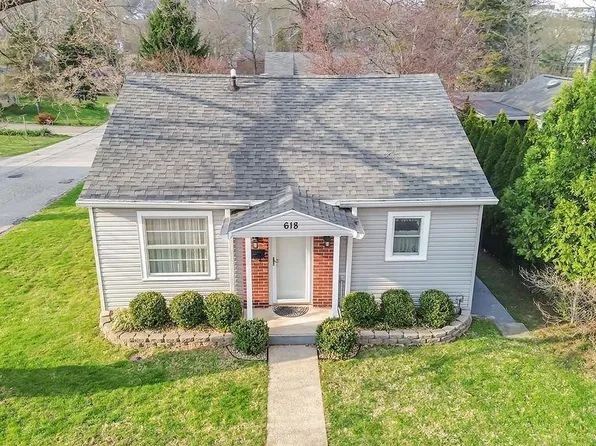 618 W 3rd St, Bloomington, IN 47404