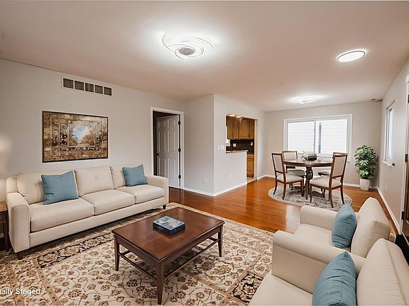 4th image of 5528 Sunnycrest Dr