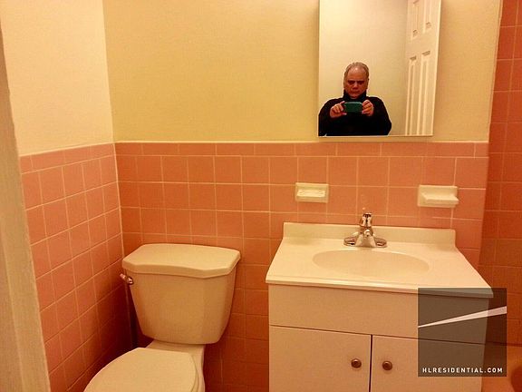 5th image of 3076 14th St APT 1
