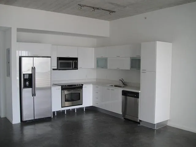 2 bed, 1100 sqft, $2,850 — Photo 3