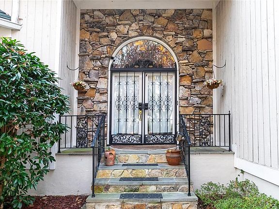 5th image of 4001 Tesa Ct