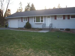 49 Richlee Dr, Camillus, NY 13031