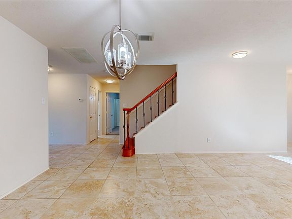 5th image of 18226 Thicket Grove Rd