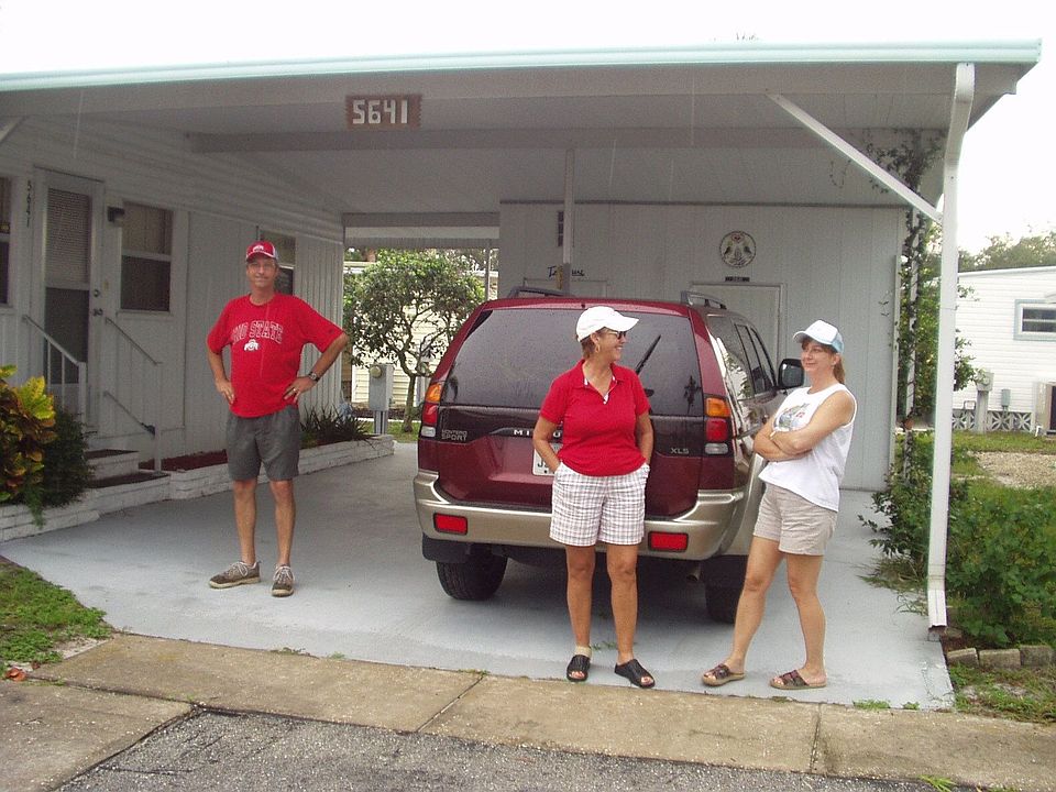 LARGE CARPORT