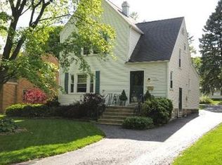 774 Euclid Ave, Glen Ellyn, IL 60137