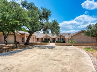 585 Oak Bend Drive, Bandera, TX 78003