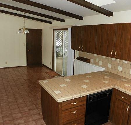 4th image of 2409 Silver Leaf Ln