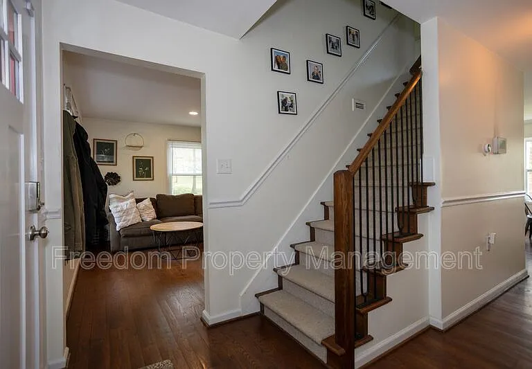 6197 Edwards Dr — Photo 6