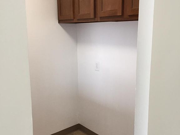 5th image of 1303 Cove Ave APT 201