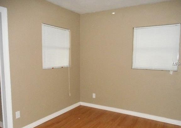 4th image of 805 Bon Air St