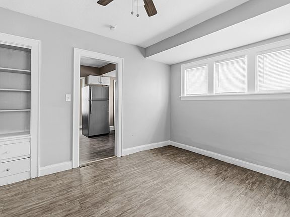 5th image of 936 Whitby Rd