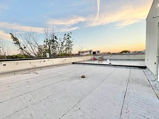 Rented by Doorway NYC, LLC | media 33