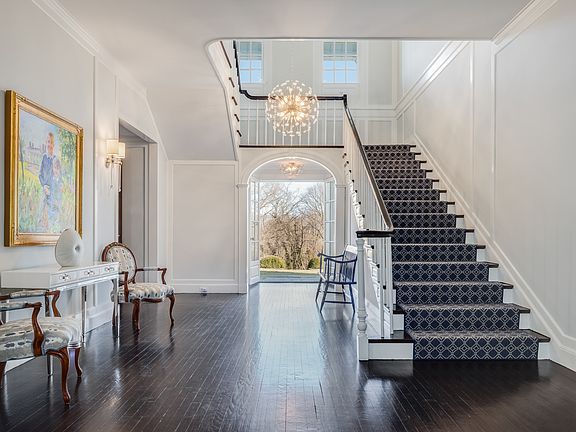 425 Grace Church Street