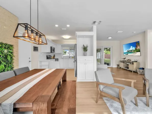 8225 SW 39th St #Id1373700p, Miami, FL 33155