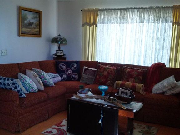 4th image of 470 Stanford Dr