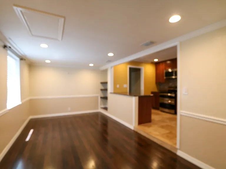 4419 W Euclid Ave — Photo 17