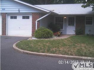 913A Dumbarton Dr, Lakewood, NJ