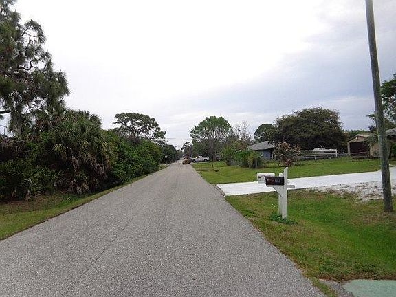 5th image of 1141 Palmetto Dr