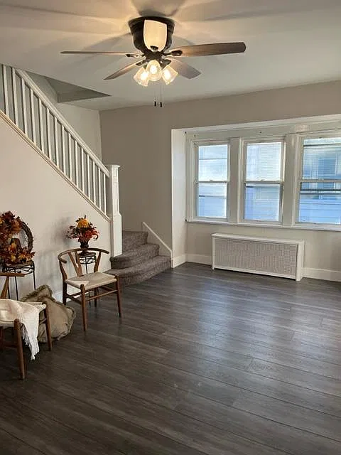 3 bed, 1.5 bath, 1800 sqft, $1,550 — Photo 1