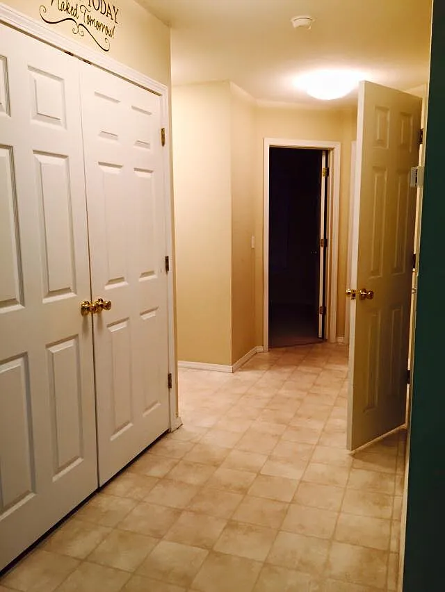 3 bed, 1292 sqft, $1,300 — Photo 4