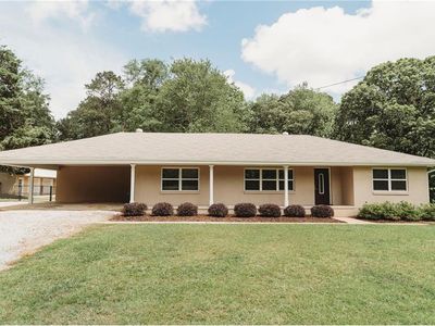 8394 Banks Mill Rd, Douglasville, GA, 30135