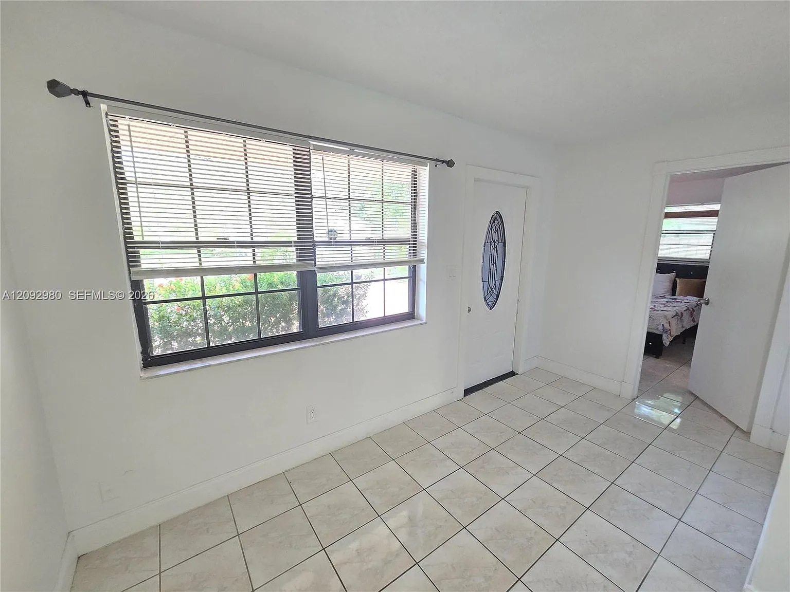 Town Of Hallandale B-13 — Photo 3