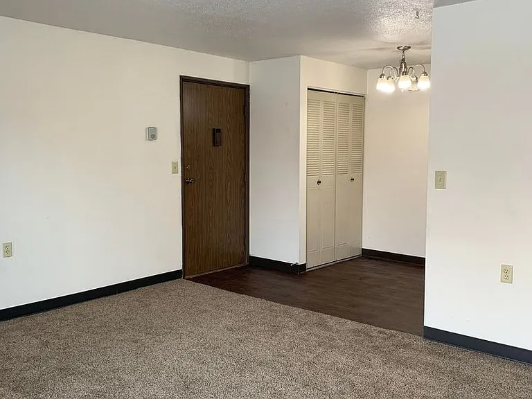 Park Place West Apartments — Photo 22