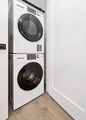 Rented by REAL New York | media 22