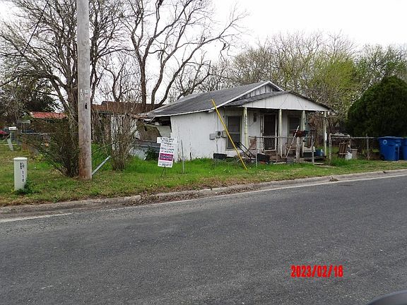 3rd image of 110 S Burke St