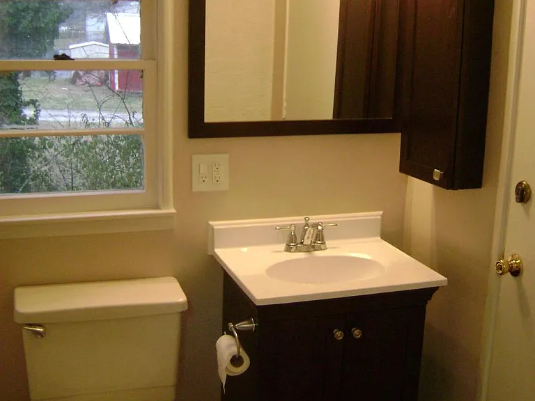 202 W 6th Ave #B — Photo 5