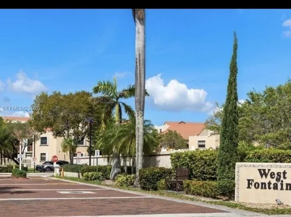 10229 NW 9th Street Cir #2-213, Miami, FL 33172