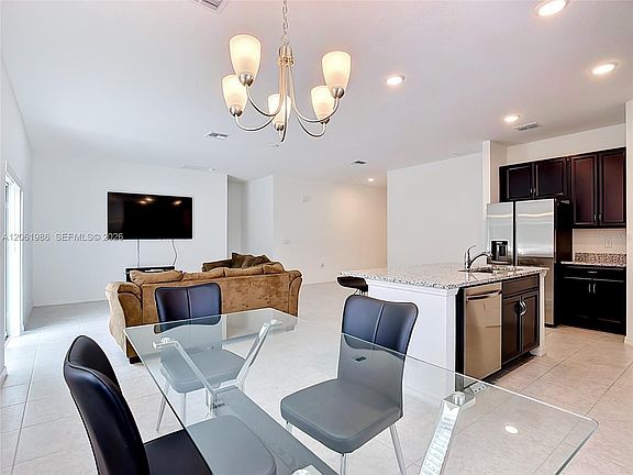 5th image of 1414 Orlando Ct