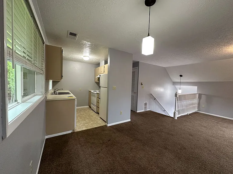 3027 D St NE — Photo 1