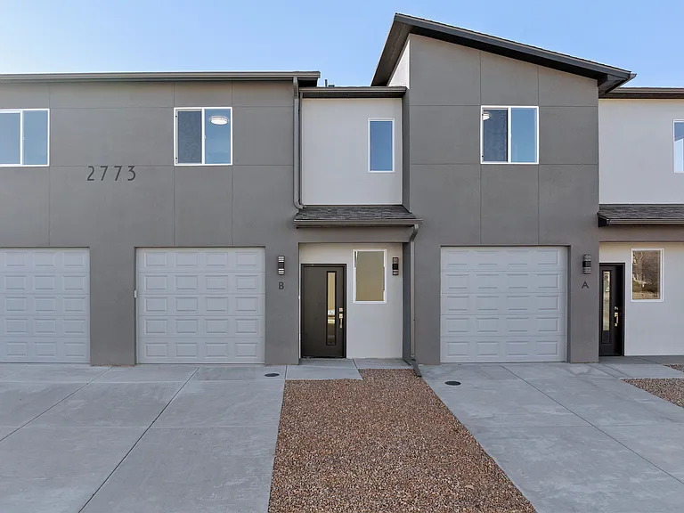 2773 Caspain Way #B — Photo 3