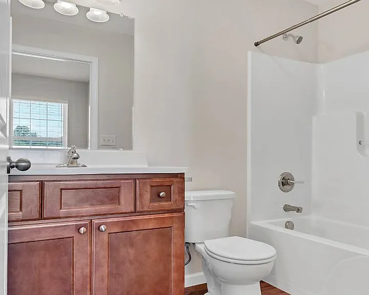 1112 Bertling St #7 — Photo 8