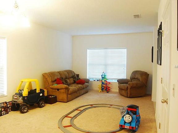 2nd image of 7238 Wakeview Dr