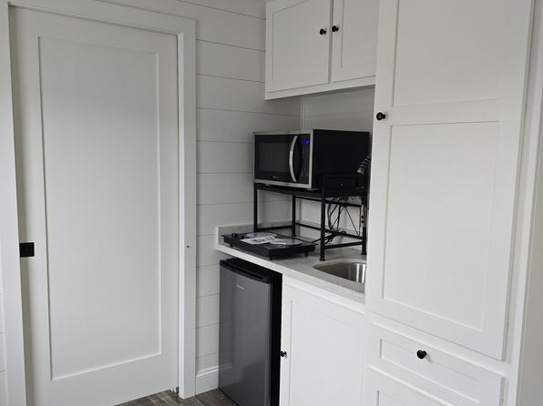 529 E El Segundo Blvd #5