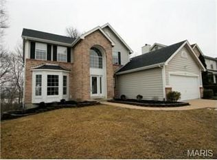136 Brighthurst Dr, Chesterfield, MO