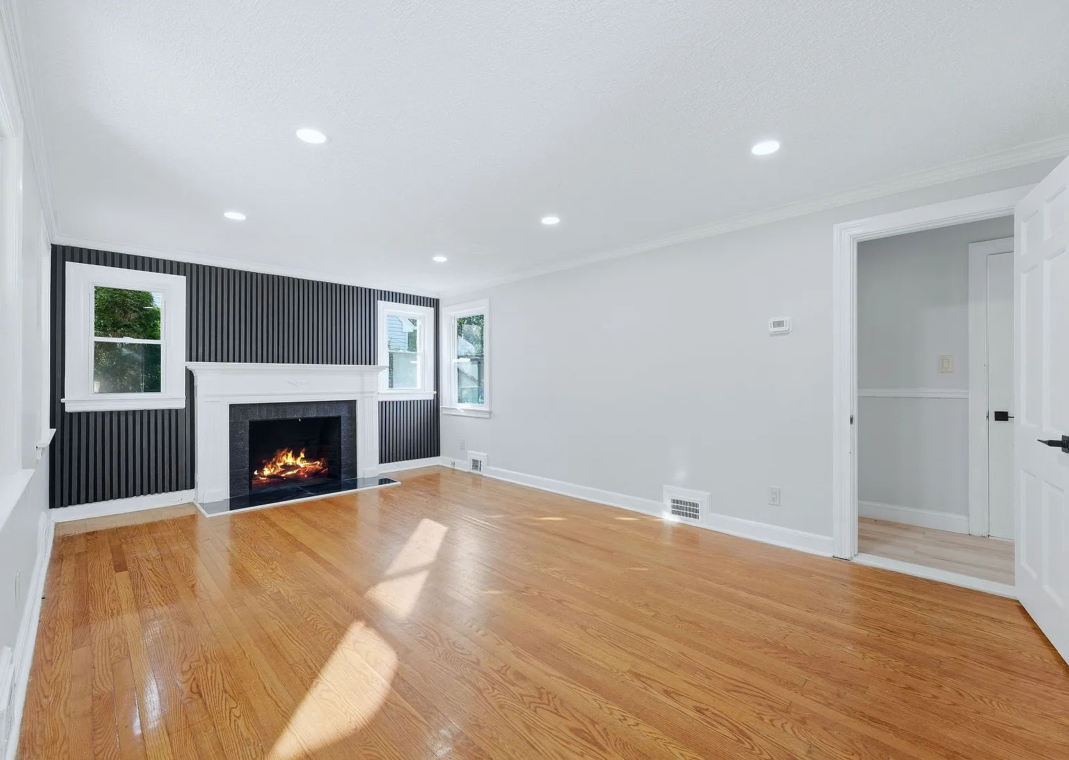 3 bed, $4,000 — Photo 3