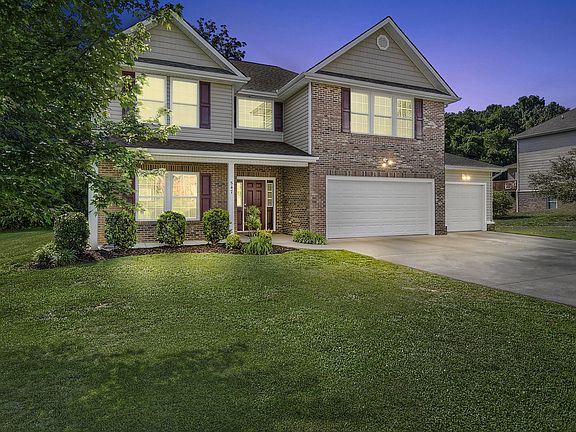 4th image of 547 Wyndham Dr