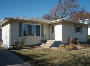 318 S 13th St, Aberdeen, SD 57401