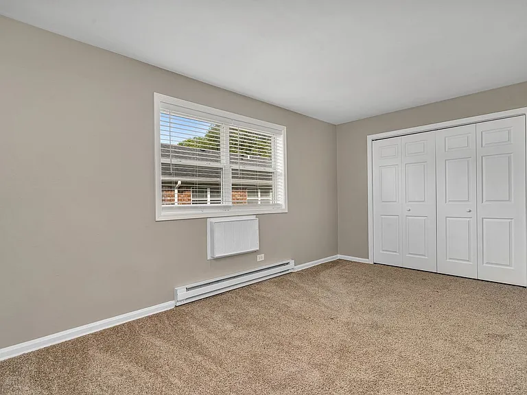 Iron Gate Apartments — Photo 38