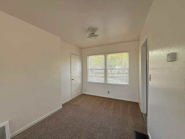 370 Estudillo Ave #10 — Photo 3